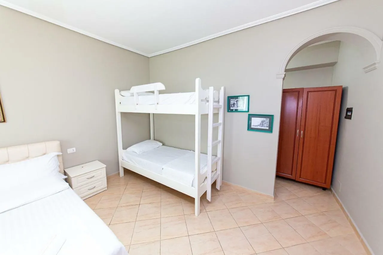 Hotel Roi Radhimë